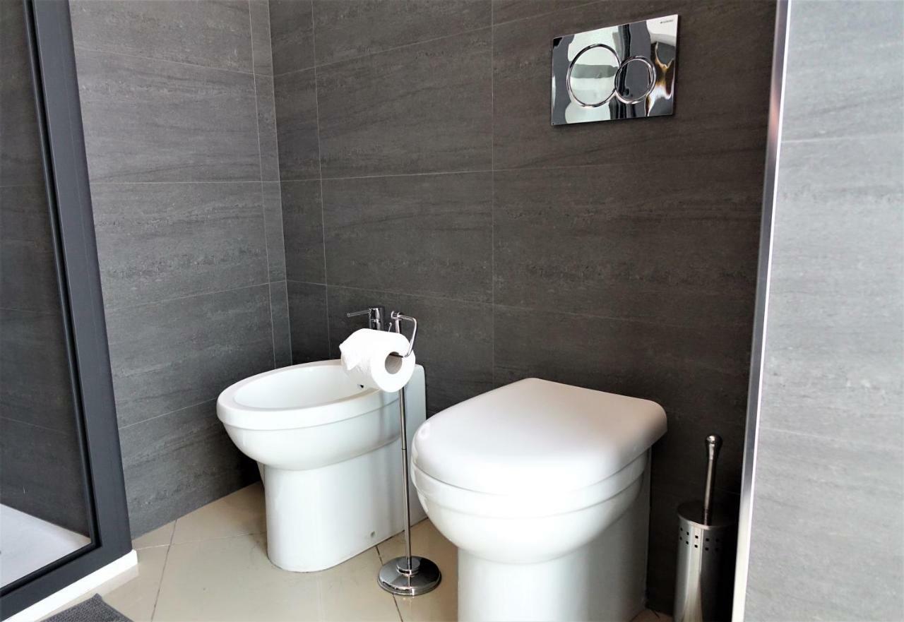 Apartamento Giader'S House - Free Parking CTA Exterior foto