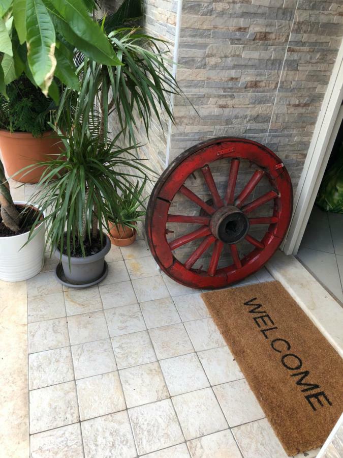 Apartamento Giader'S House - Free Parking CTA Exterior foto